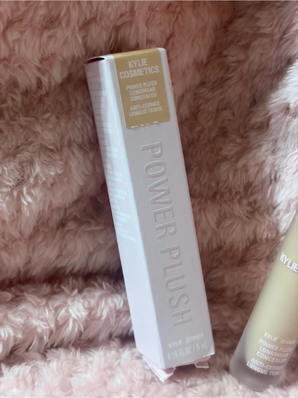 Kylie Cosmetics Power Plush Longwear Concealer 3N